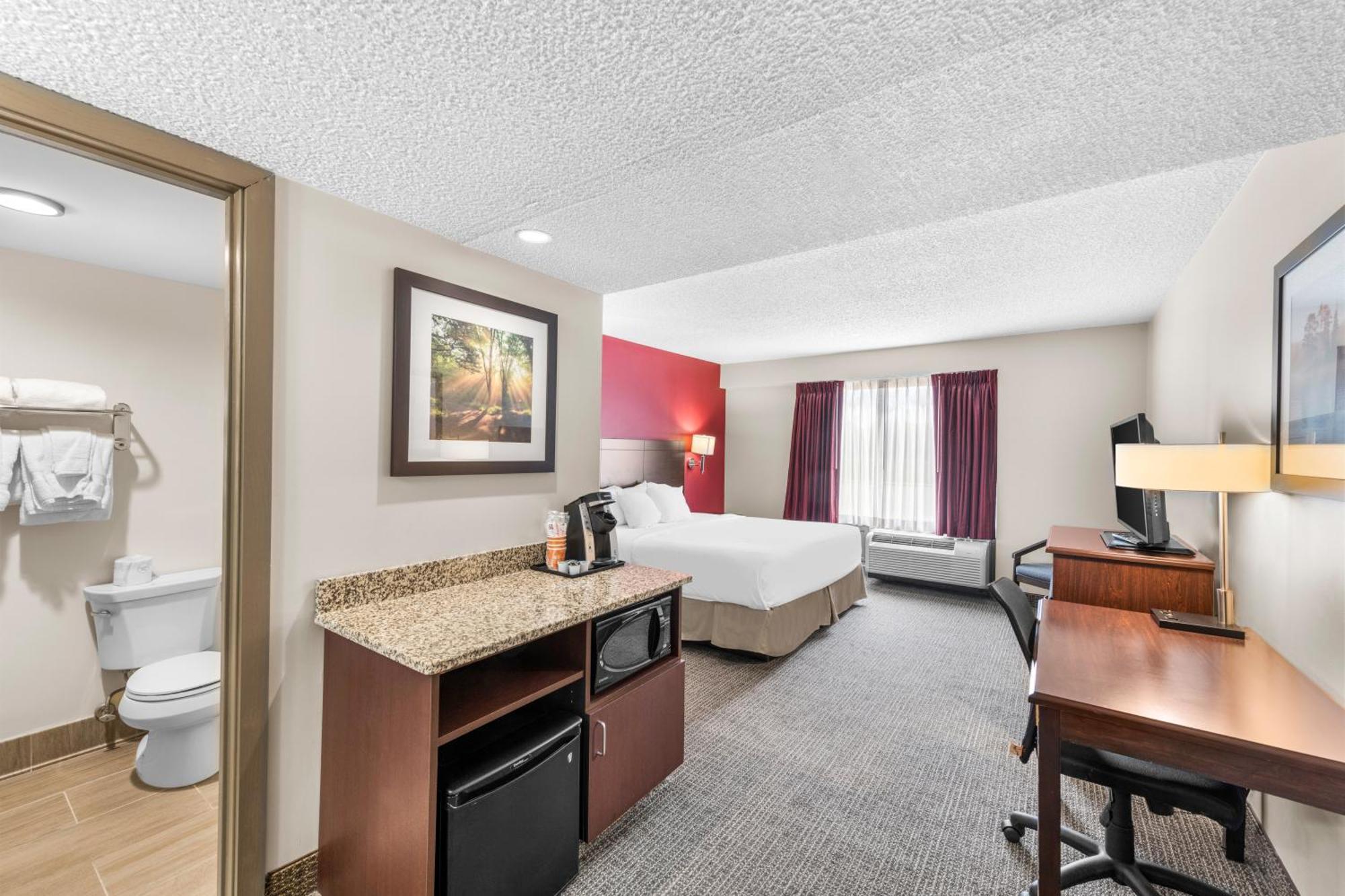 Quality Inn & Suites Columbus Exterior foto